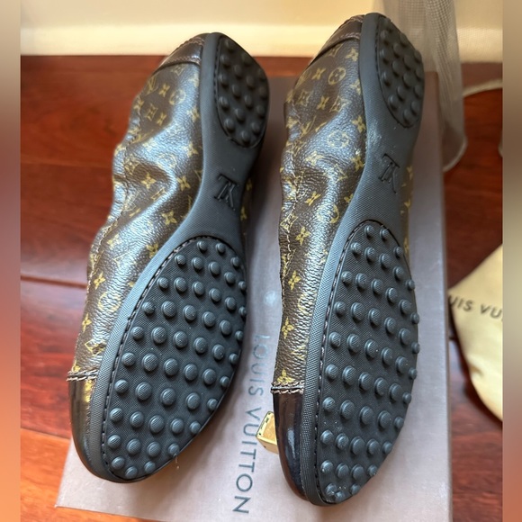 BRAND NEW LOUIS VUTTON Ballet flats - Picture 3 of 7